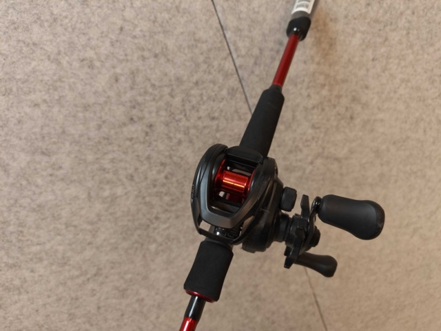 1485837-29 10st fiskespön med rullar Okuma, Daiwa