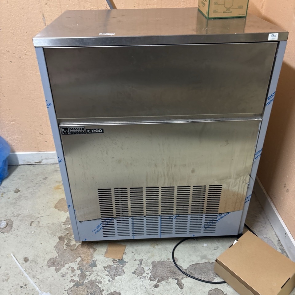 1426042-2 Ice machine - Master Frost C 1200