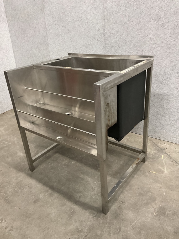 1473850-1 Inbyggnadsbänk för bar