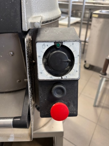 1141751-5 Electrolux potatisskalare - cirka 15kg