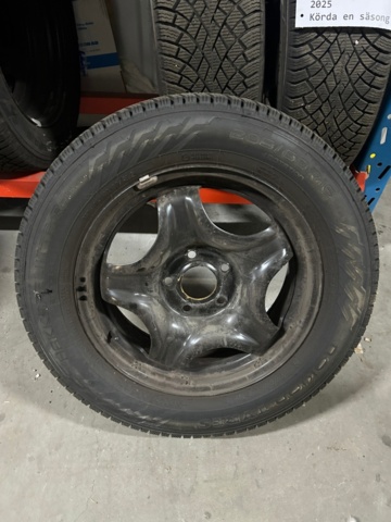 1600224-6 Däck på aluminiumfälg 8 st