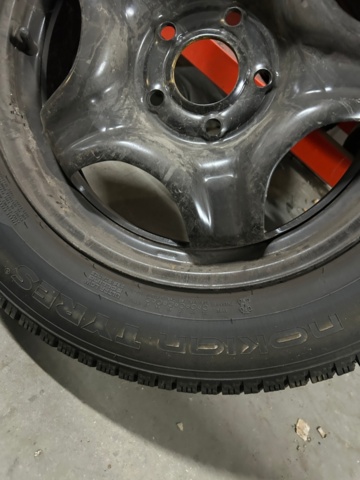 1600224-8 Däck på aluminiumfälg 8 st