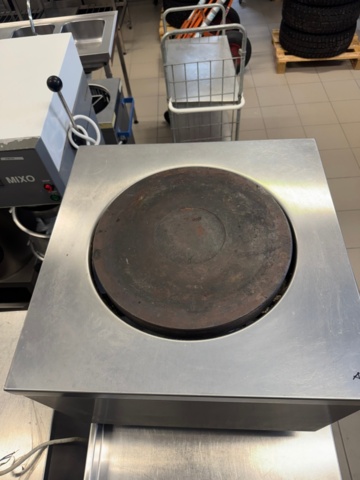 1141758-2 Elektrisk kockpall ca 60x60x40 cm