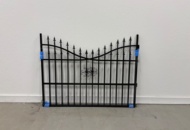 1563588 Metal gate