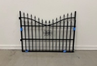 1563589 Metal gate