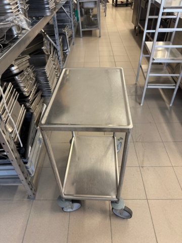1141767-1 Rostfri serveringsvagn