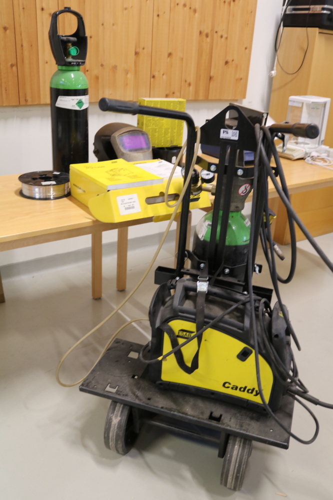 1515302-2 Mig welder with accessories