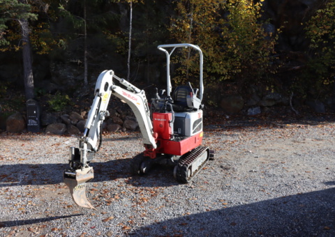 Mini excavator Takeuchi TB 210R with accessories 2024