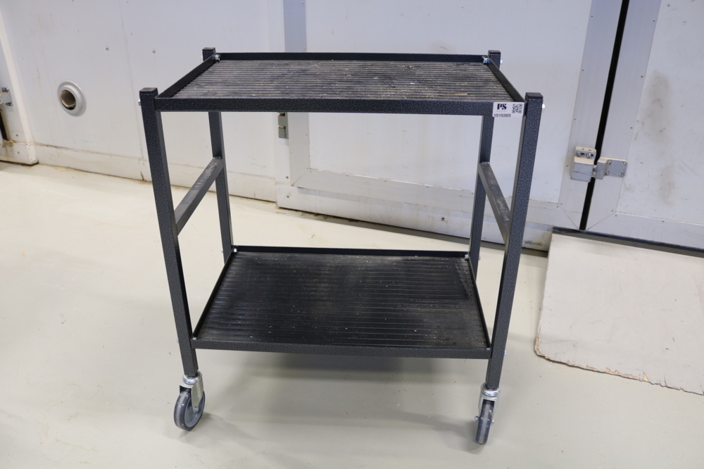 1515305-2 Tool table on wheels