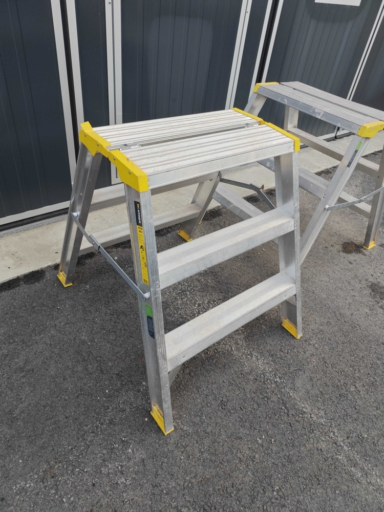 1484682-2 Two Wibe stepladders