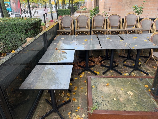 1576494-1 Parti med utemöbler - bord, stolar, soffa och fåtöljer