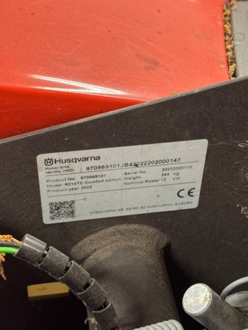 1600244-6 Gräsklippare med vagn - Husqvarna R214TC Comfort Edition, -2022