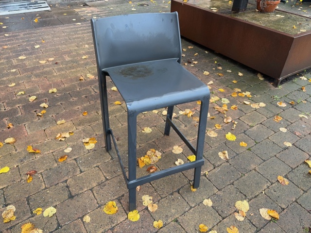 1576494-13 Parti med utemöbler - bord, stolar, soffa och fåtöljer