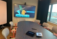 1519363 Konferenssystem med skärm, kamera, mikrofon och högtalare