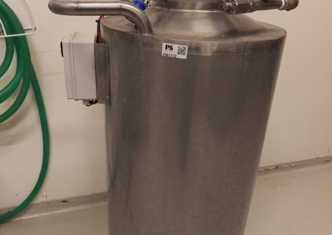 Yeast storage tank