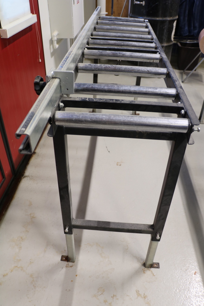 1515317-2 Roller track. 270 cm