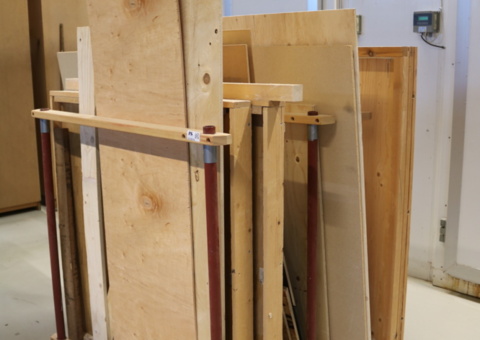 Material rack on wheels with contents
