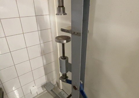 Semi-automatic capping machine for glass bottles - MB-02