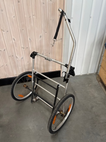 1600253-9 Cyklar 2 st och cykelkärra