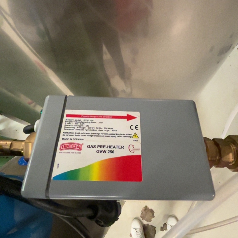 1373633-2 Gasförvärmare med CO₂-regulator - IBEDA GVW 250 -2021