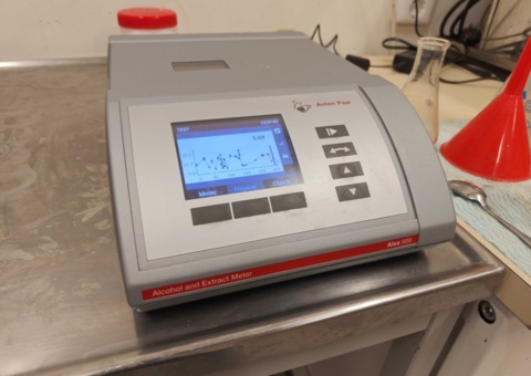 Alcohol and extract meter - Anton Paar Alex 500