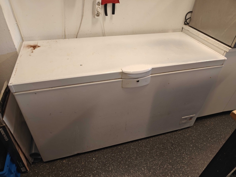 1564943-1 Frysbox