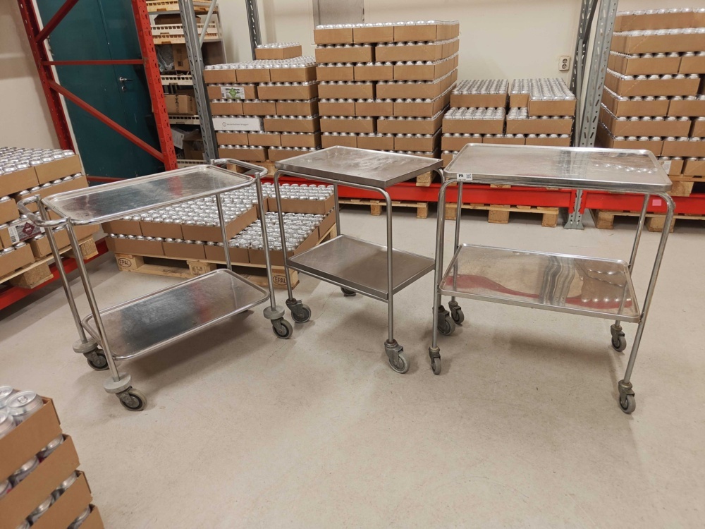 1581781-1 Trolleys - 3 pcs