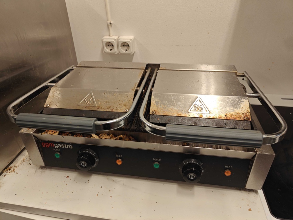 1564945-1 Dubbel klämgrill GGM Gastro KGKB300