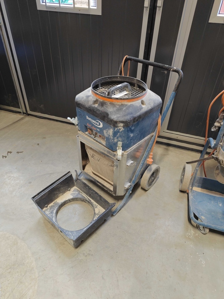 1484699-2 Air purifier and dust separator DustControl
