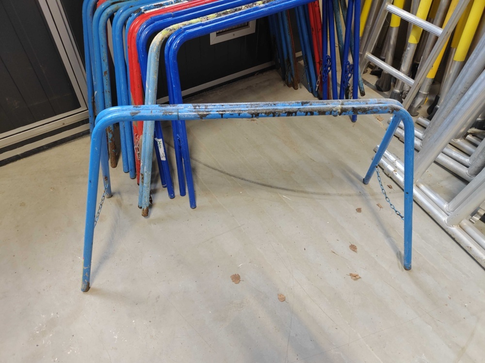 1484707-2 Ten workbenches