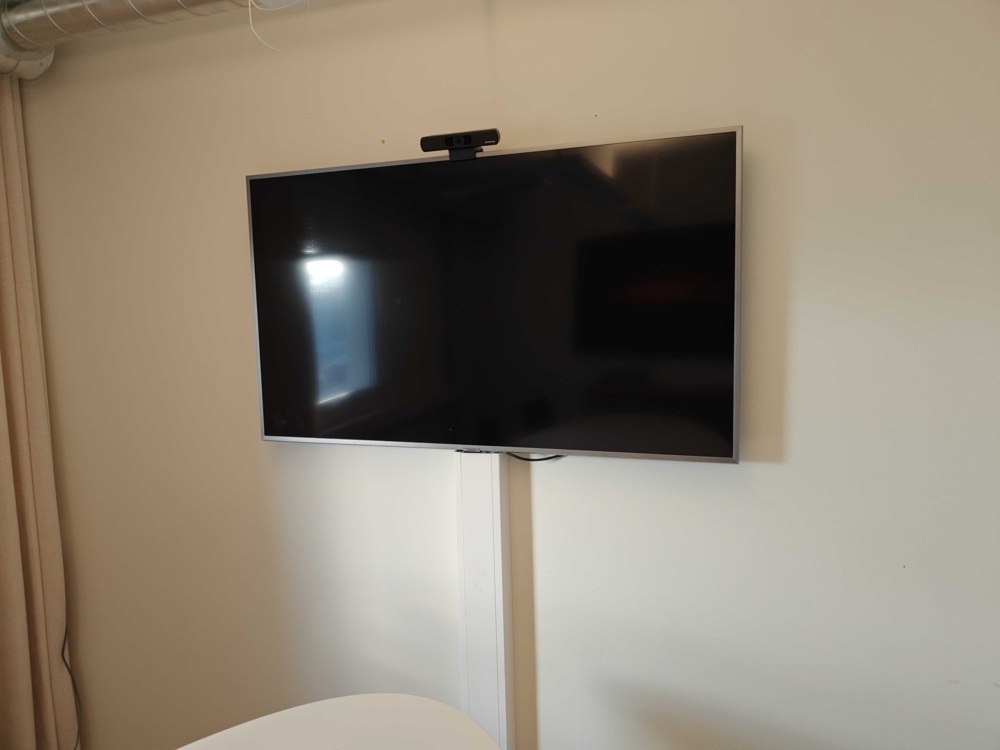 1484709-2 Furniture and TV for conference