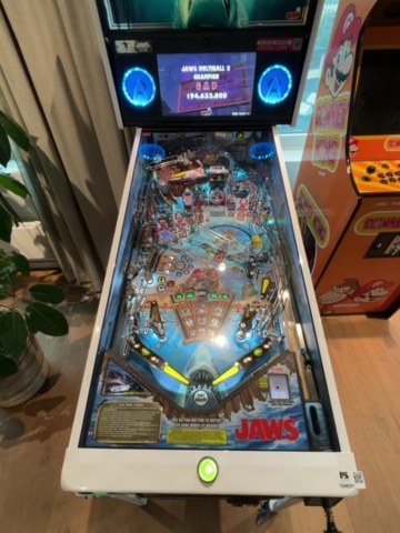 1548297-4 Pinballmaskin 'Jaws Limited Edition' - Stern Pinball