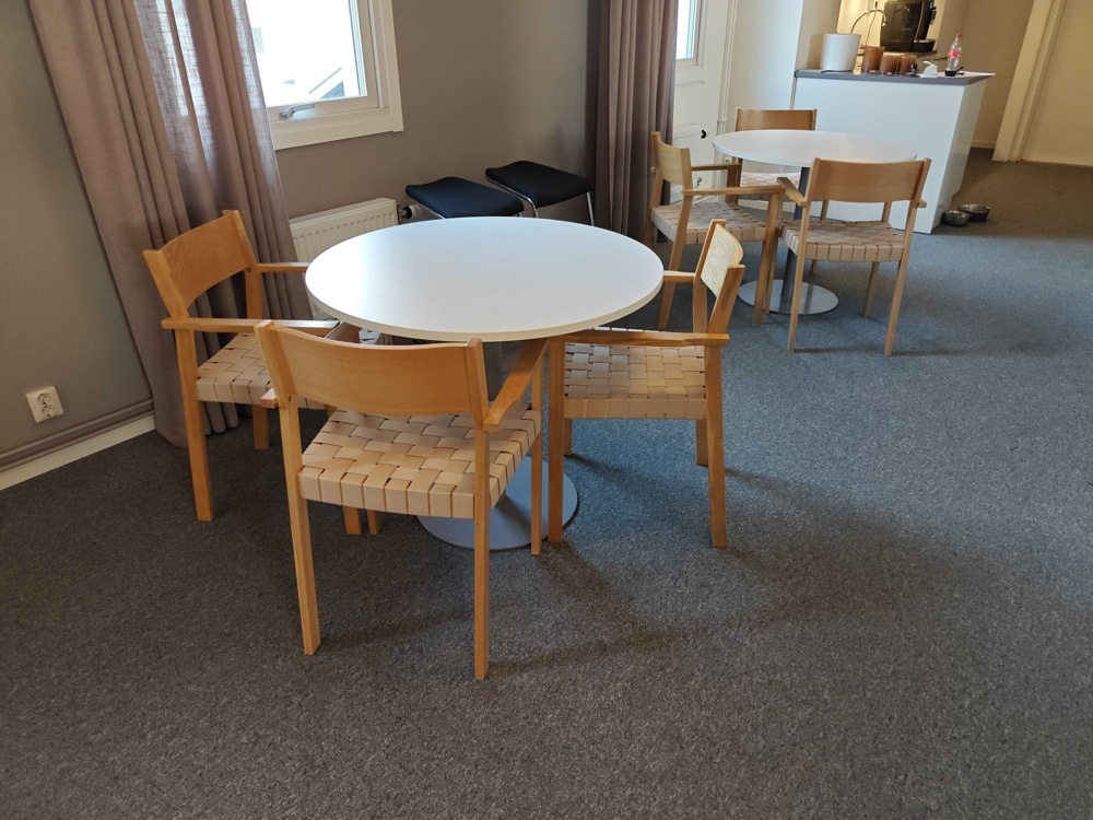 1484714-1 Tables and chairs