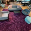 1548298-1 Loungemöblemang med soffa, fåtöljer, soffbord, sittpuff och matta - Coalesse