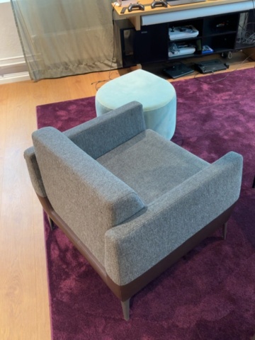 1548298-11 Loungemöblemang med soffa, fåtöljer, soffbord, sittpuff och matta - Coalesse