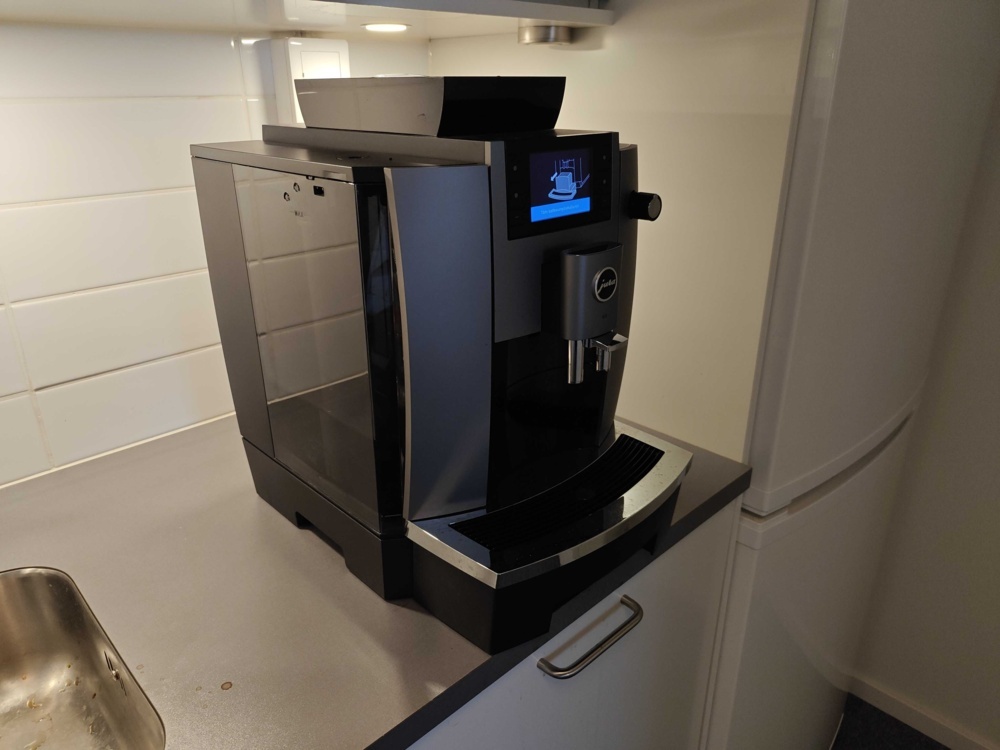 1484716-1 Coffee machine Jura W4