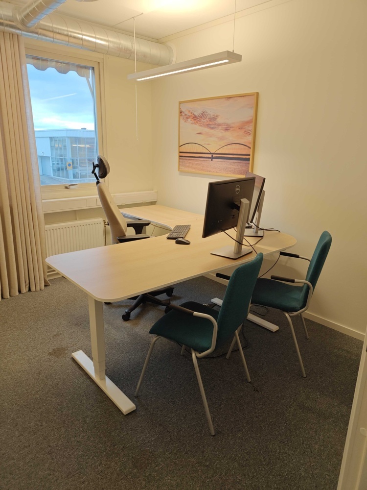 1484717-1 Office furniture and accessories