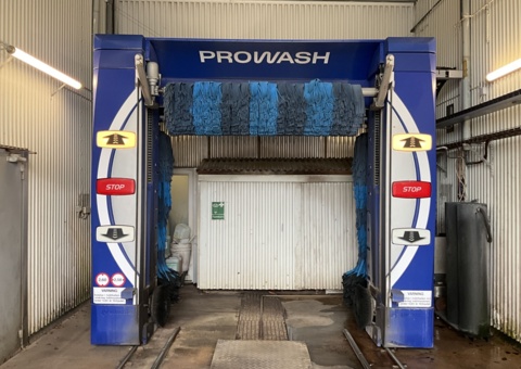 Car wash from bankruptcy estate