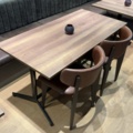 1548301-3 Lunchrumsmöblemang - hörnsoffa, bord, stolar, pendellampor m.m. - deNonna, Normann Copenhagen m.fl