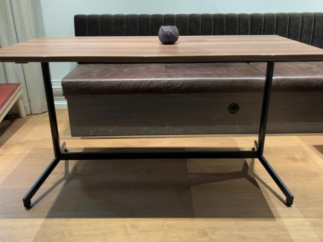 1548301-9 Lunchrumsmöblemang - hörnsoffa, bord, stolar, pendellampor m.m. - deNonna, Normann Copenhagen m.fl