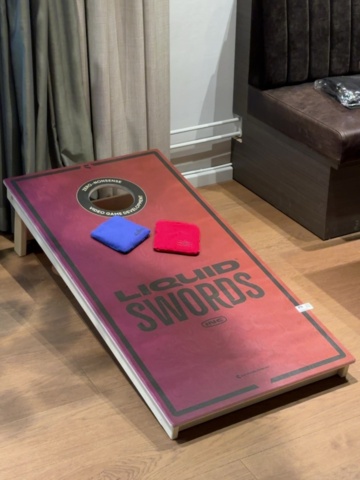 1548303-1 Cornhole-bräde med kastpåsar - Cornholebutiken.se