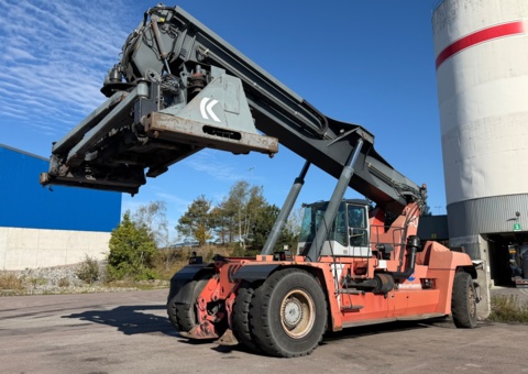 Vehicles and construction