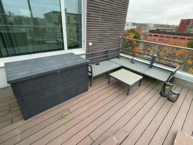 1548319-1 Soffgrupp för utomhusbruk med förvaringsbox, loungebord och ljuslyktor