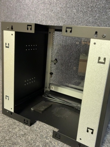 1603930-4 Rackskåp med tillbehör - Cabinet System Minirack
