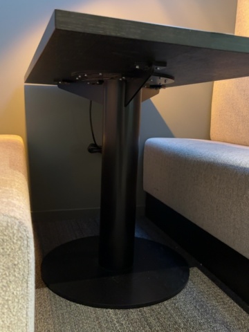 1548327-3 Bord med integrerat eluttag och vägglampa - Örsjö