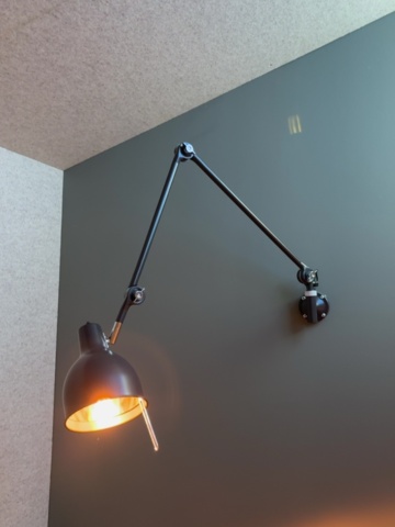 1548327-5 Bord med integrerat eluttag och vägglampa - Örsjö