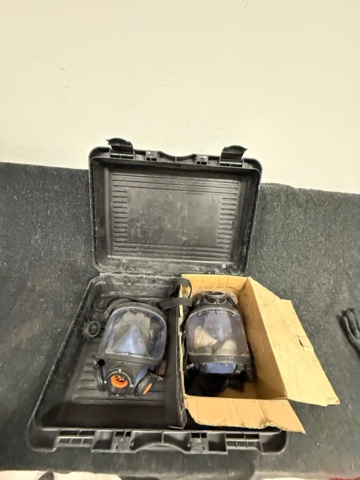 1352355-1 2 st 3M helmasker