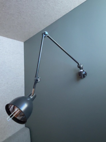 1548327-8 Bord med integrerat eluttag och vägglampa - Örsjö
