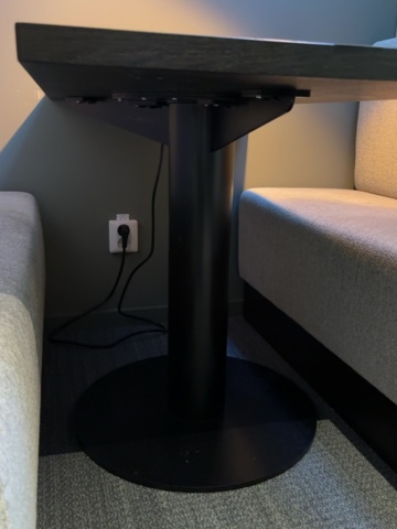 1548329-4 Bord med integrerat eluttag och vägglampa - Örsjö