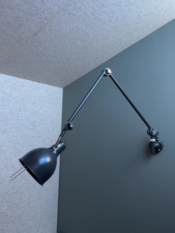 1548329-8 Bord med integrerat eluttag och vägglampa - Örsjö